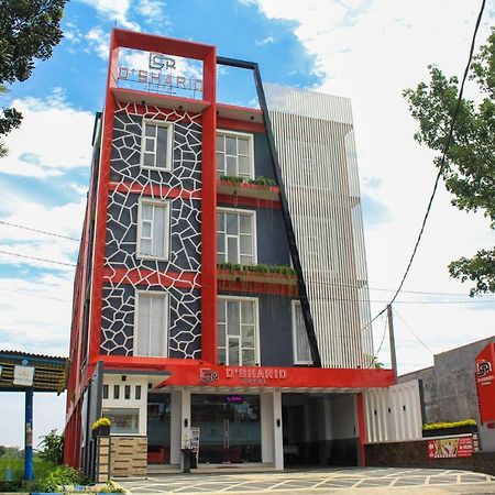 D'Shario Hotel Kepanjen Malang Kültér fotó