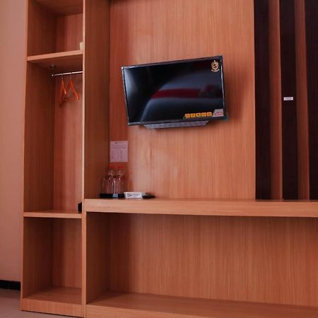 D'Shario Hotel Kepanjen Malang Kültér fotó