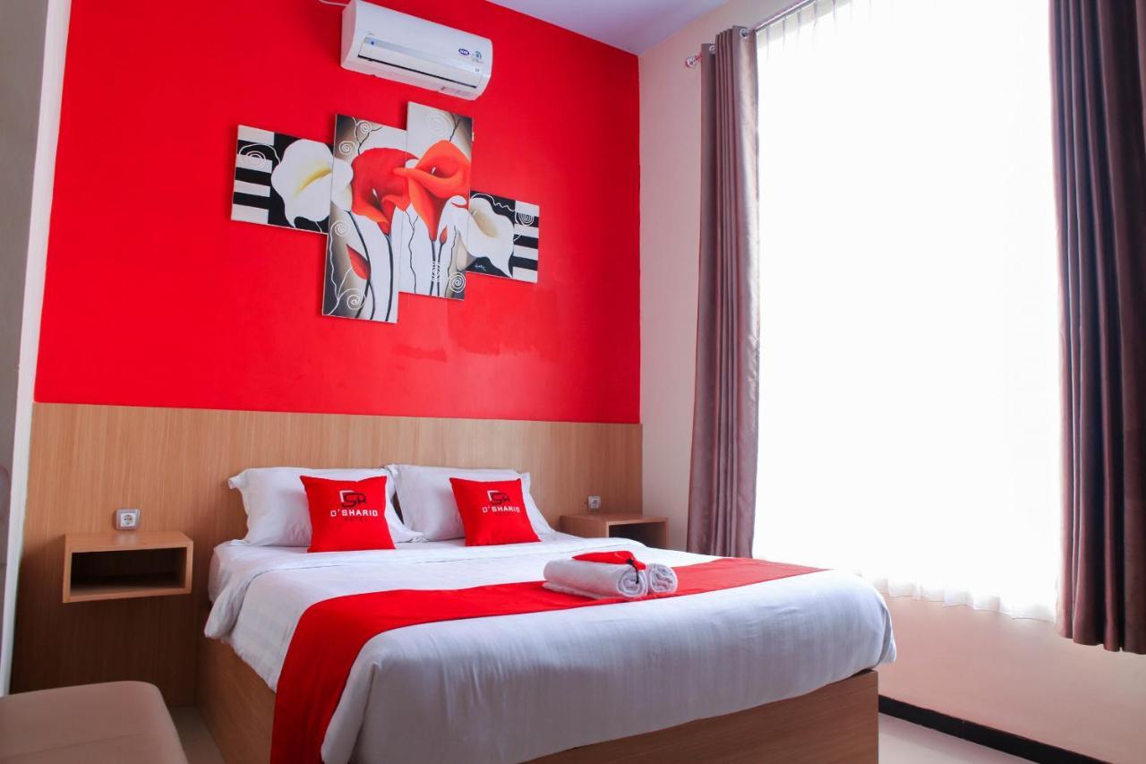 D'Shario Hotel Kepanjen Malang Kültér fotó