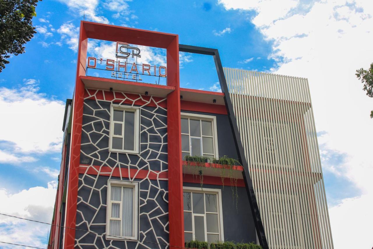 D'Shario Hotel Kepanjen Malang Kültér fotó