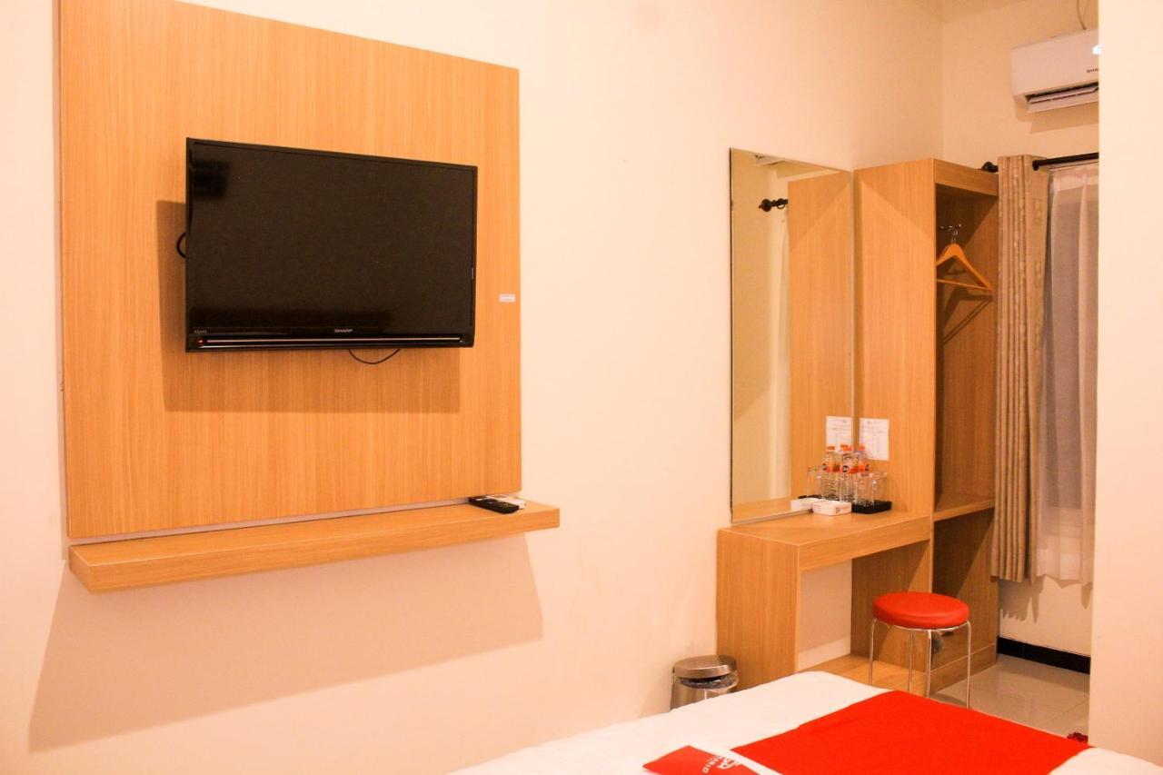 D'Shario Hotel Kepanjen Malang Kültér fotó